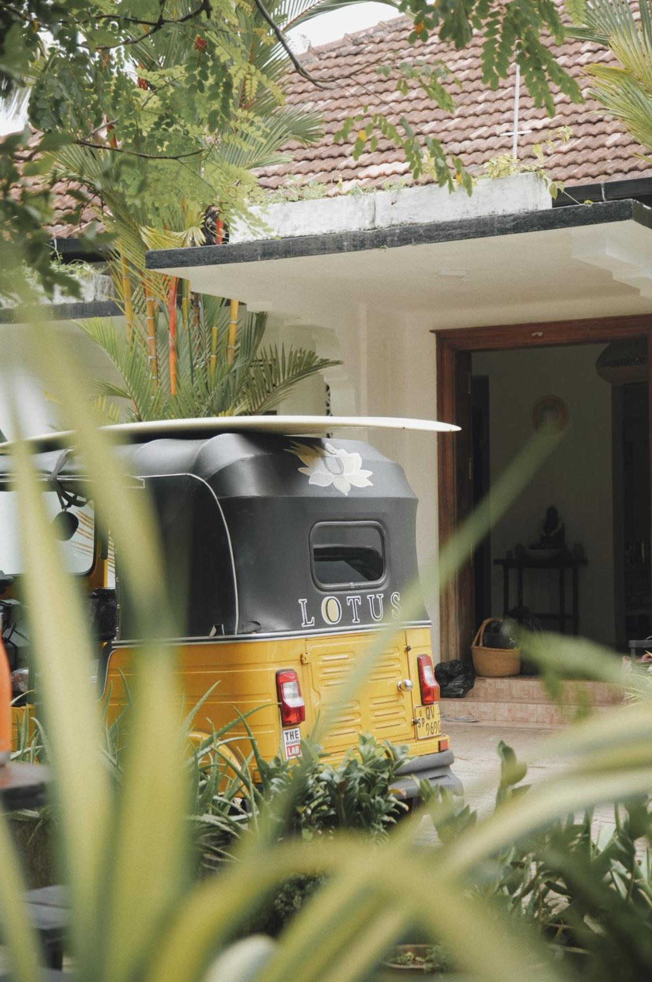 Lotus Surf And Wellness Apartamento Ahangama Exterior foto